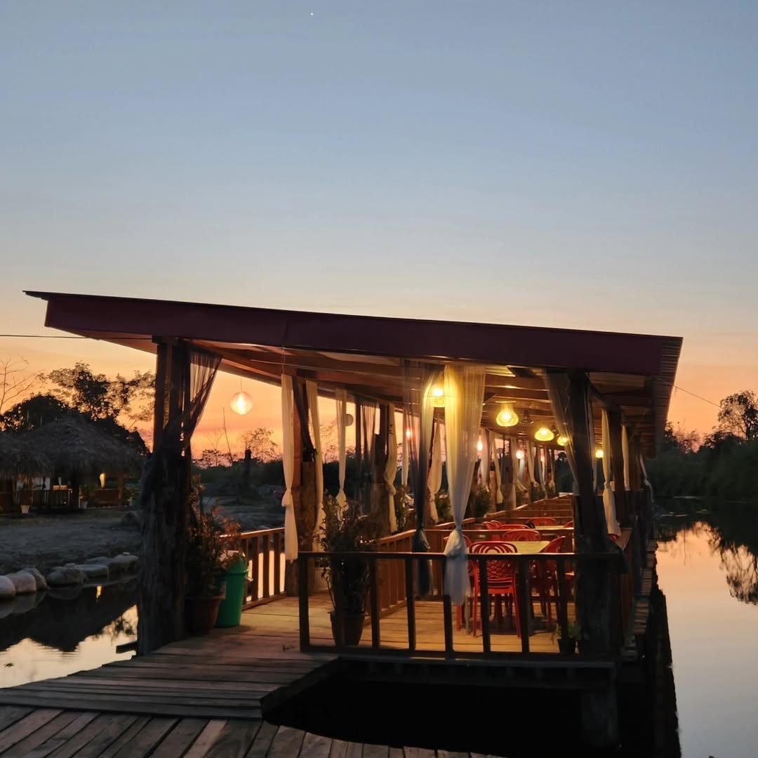 Restaurant ambience